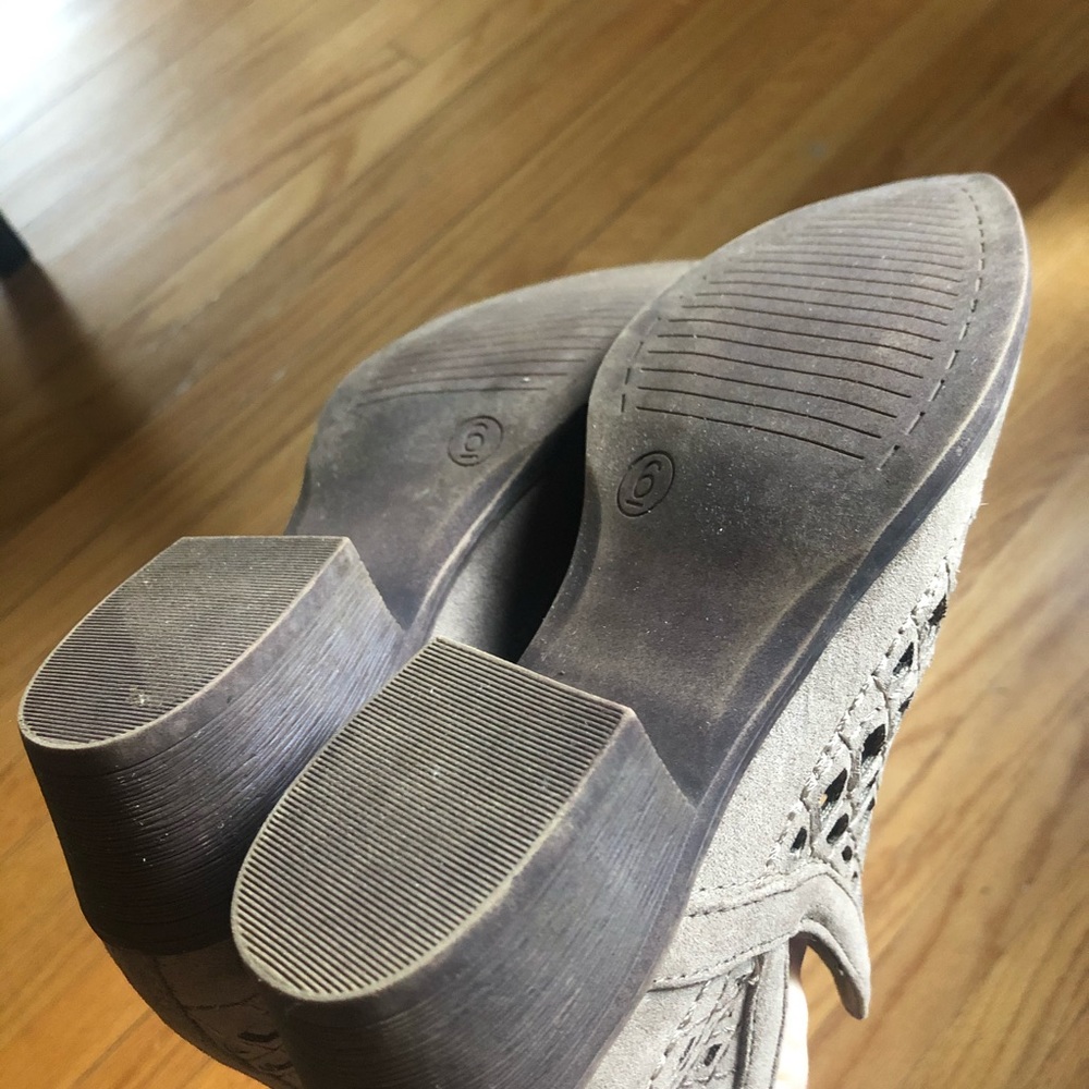 Cut Out Spring Booties - Picture 7 of 8